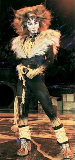 cats musical. Daesung in Cats Musical