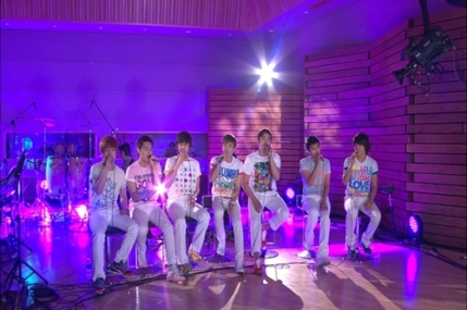 girls generation gee cover. DongHae did a cover on So